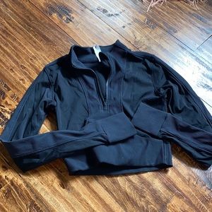 Gold hinge cropped long sleeve zip up Size S